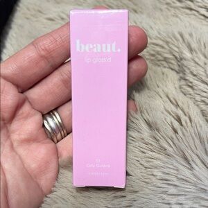 beaut. Lip gloss’d in the shade  01 girly guava